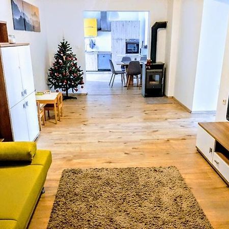 Zoe Apartment Марибор Екстериор снимка